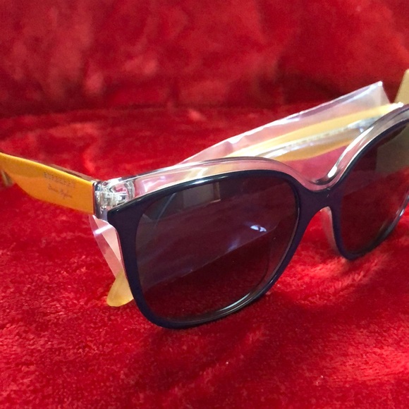 Burberry Sunglasses - Picture 1 of 5